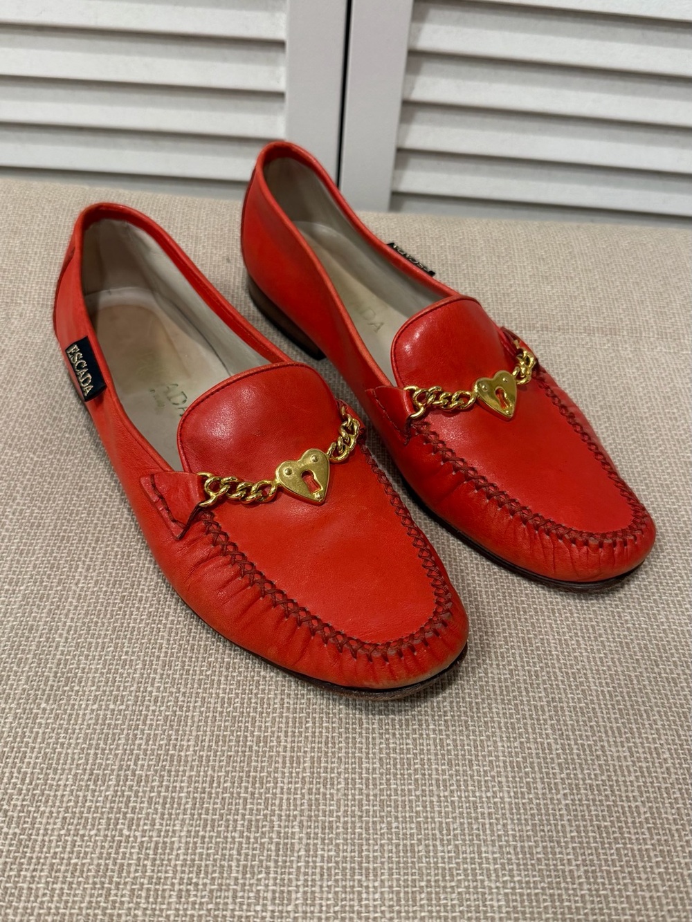 Escada Red Leather Loafers Gold Chain Women’s Size 37.5 US 7